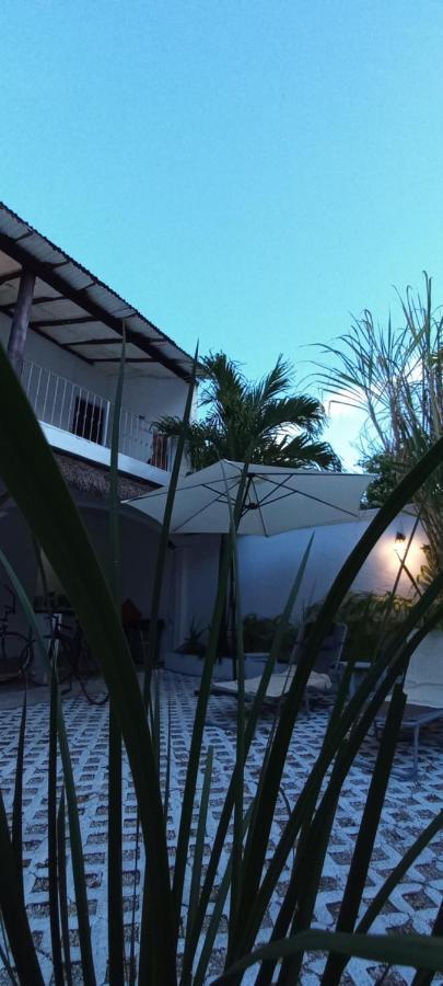 La 10 Hotel